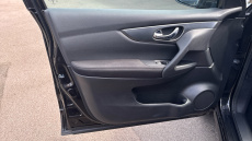 Nissan Qashqai 1.2 DiG-T N-Connecta 5dr Petrol Hatchback